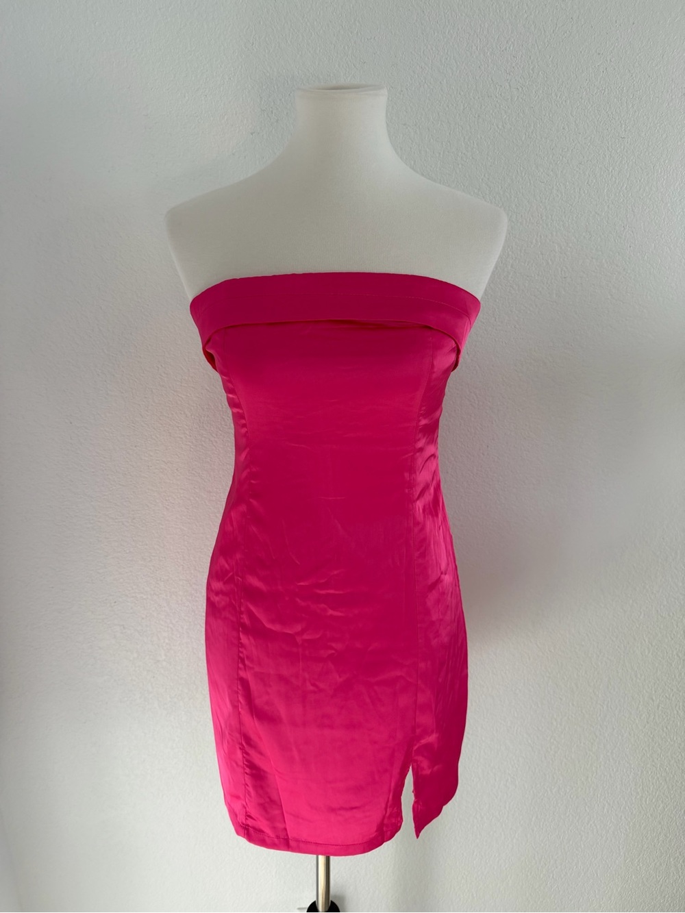 Hello Molly Strapless Pink Mini Dress Size 6 | NWT